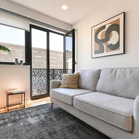 On - Constituicao 1386 Порту